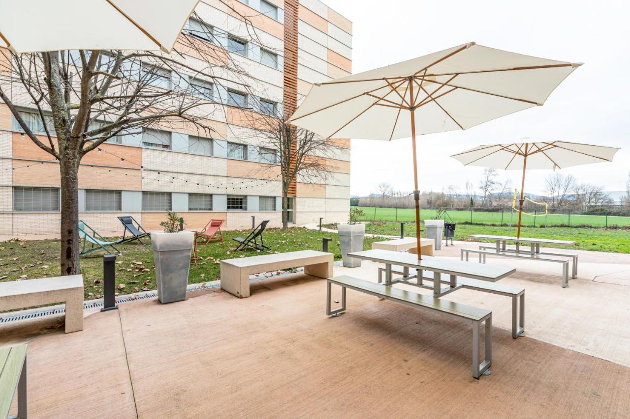 Residencia Universitaria Resa Los Abedules Pamplona Exterior photo